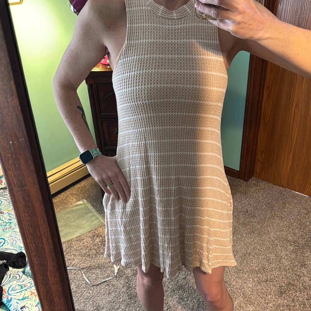 2/$10 PPLA M/L Sleeveless Beige Knit Dress